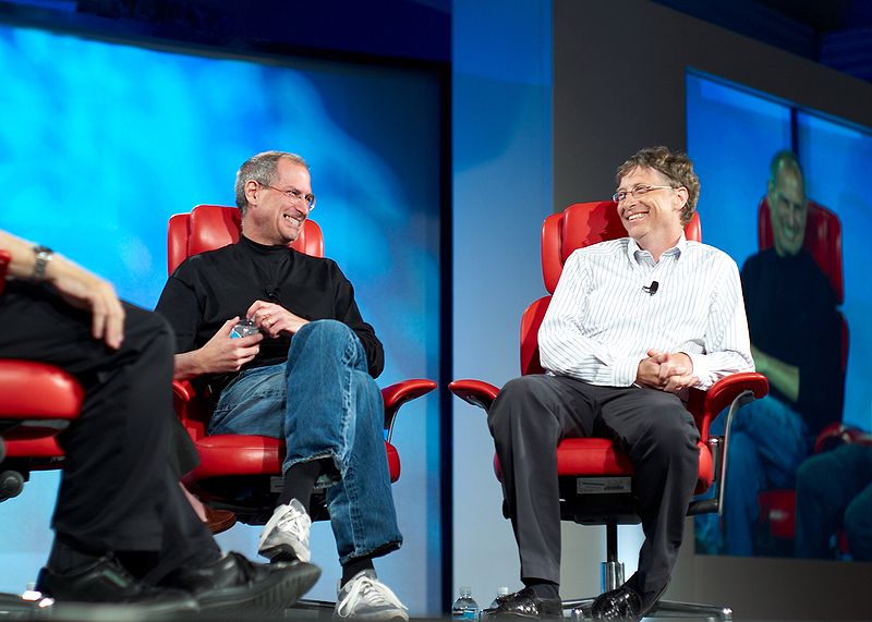 steve jobs and bill gates photo. Steve Jobs and Bill Gates at